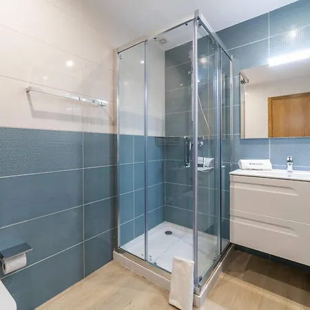 ヴィラ Golden View By Hellovacations