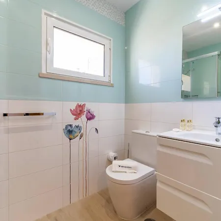 ヴィラ Golden View By Hellovacations