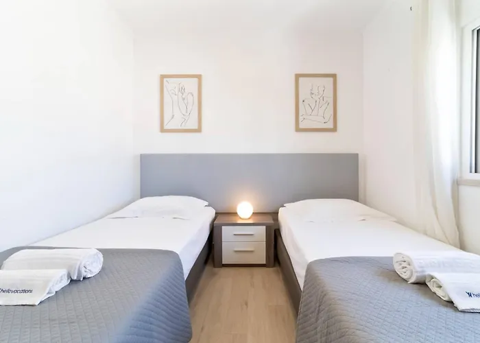 Golden View By Hellovacations Villa