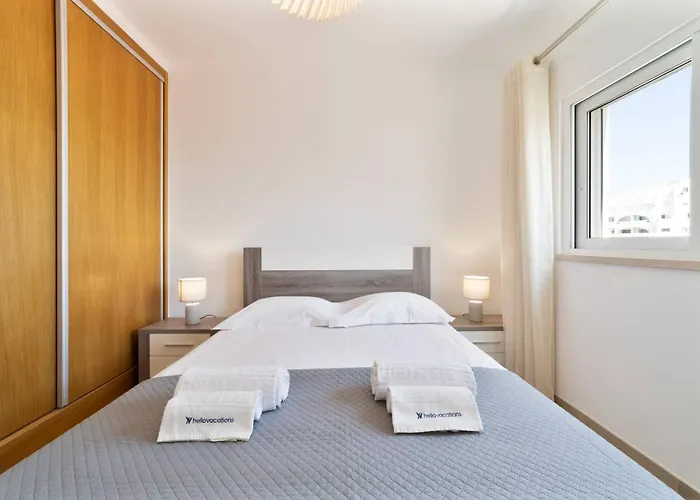 Golden View By Hellovacations